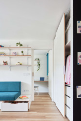  Původně zbytečně velká místnost se zmenšila. (Panelákový byt na Jarově, Kateřina Hodková a Markéta Smrčková)