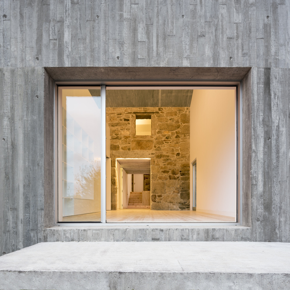 Rekonstrukce a dostavba rodinného domu v Muros, fuertes-penedo arquitectos © Héctor Santos-Díez