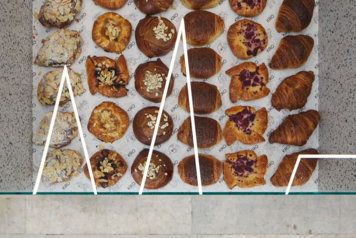 Kro Café, NEUHÄUSL HUNAL / David Neuhäusl, Matěj Hunal