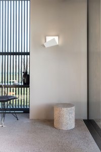 Novinky z milánského týdu designu Salone del Mobile a Euroluce v portfoliu společnosti Delta Light, dekorativní osvětlení Breess od Lucy Ramaela.