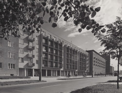 Projekt vznikl díky bohatému archivu fotografa Petra Sikuly a historikovi fotografie Pavlu Vančátovi.