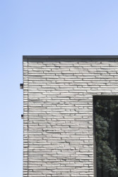 Cihly Joseph Bricks mají nezaměnitelný charakter ruční výroby a jedinečné odstíny. (na obrázku projekt Venray)