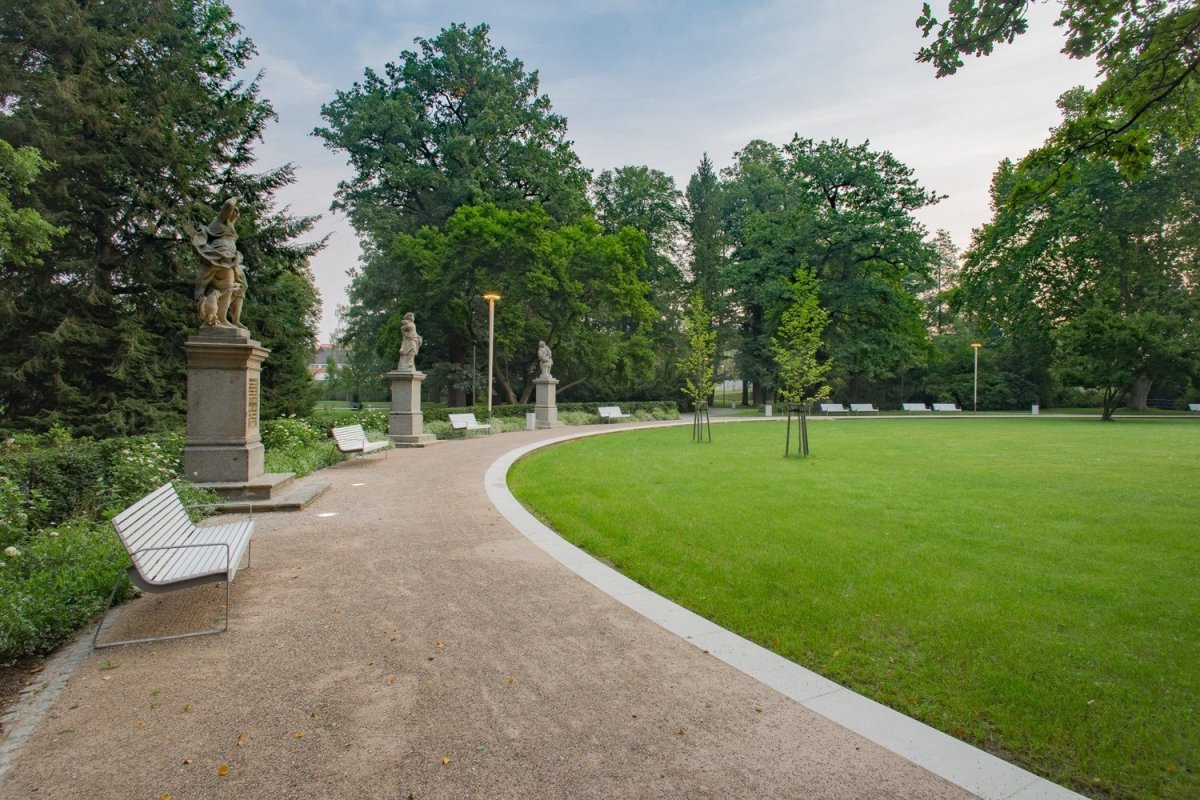 Obnova Mercandinových sadů v Klatovech, CHVOJKA/ architekt