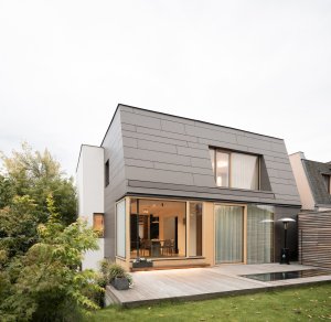 Přestavba řadového domu v Praze-Dědině od studia SOA architekti