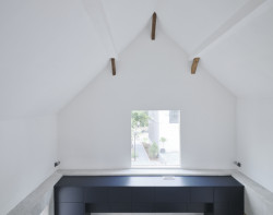 Architekt Marc Flick zrekonstruoval zchátralý dvůr v západním Německu