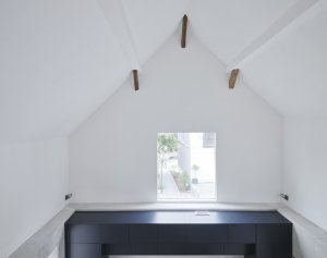 Architekt Marc Flick zrekonstruoval zchátralý dvůr v západním Německu