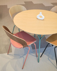 Židle Lotus v showroomu LD Seating