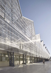 Nantes Saint - přestavba skladiště na uměleckou školu, Franklin Azzi Architecture