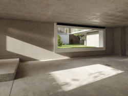 Bytový dům, Raphael Zuber