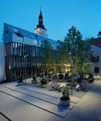 Projekt Nádvoří v Trnavě, Vallo Sadovsky architects