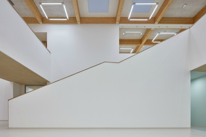 Základní škola Amos pro Psáry a Dolní Jirčany, SOA architekti