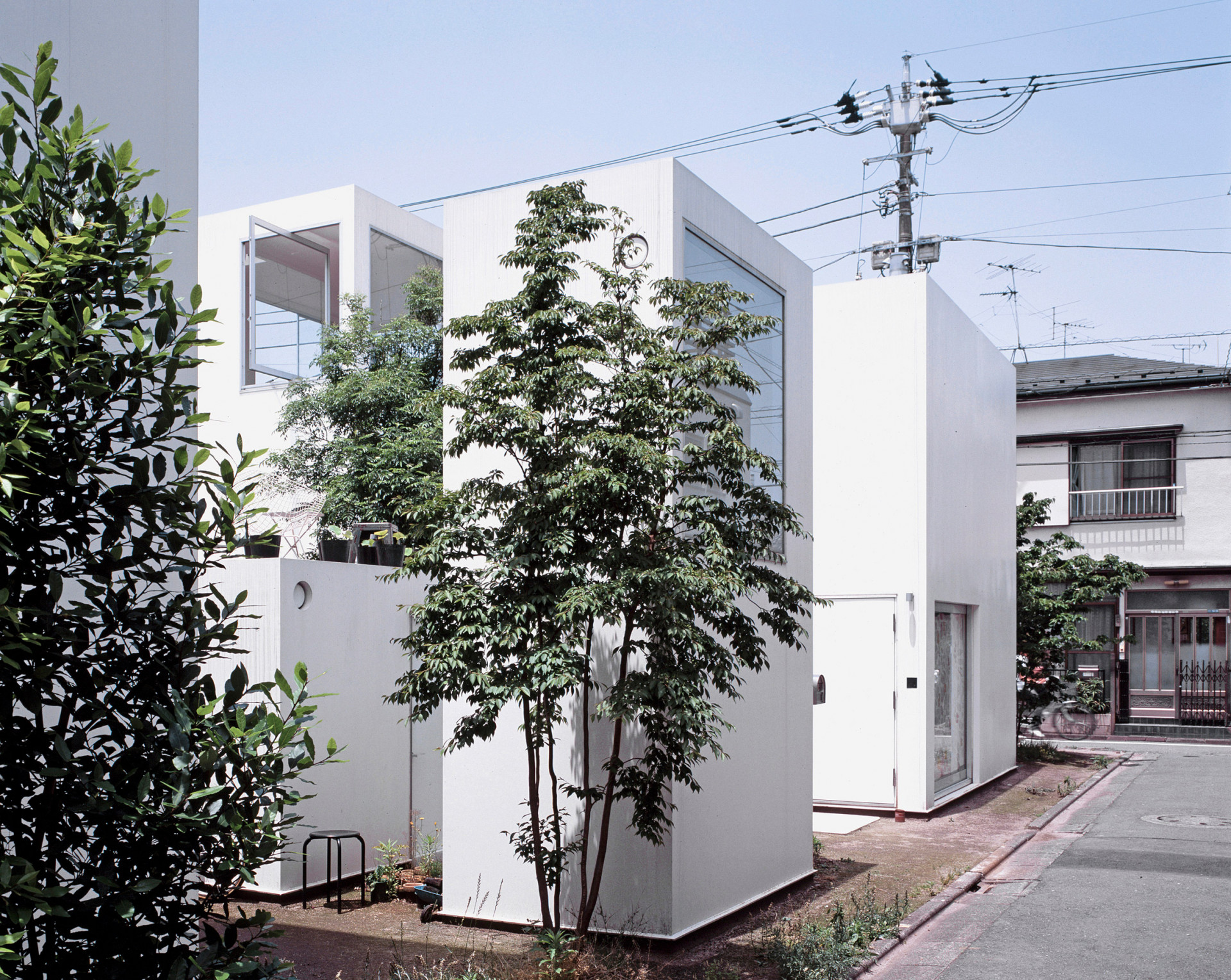 Moriyama House v Tokiu od architekta a spoluzakladatele studia SANAA Ryue Nishizawy © Edmund Sumner