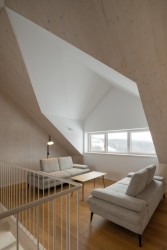 Odpočinkový kout (Chalupa v Krkonoších; System Recovery Architects)