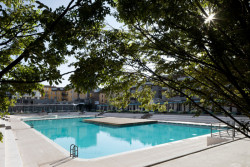 Tajemné lázně v Miláně, Michele De Lucchi