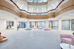 Vstupní hala (Textilia – zreknstruovaná ikona Ostravy; Master Design)