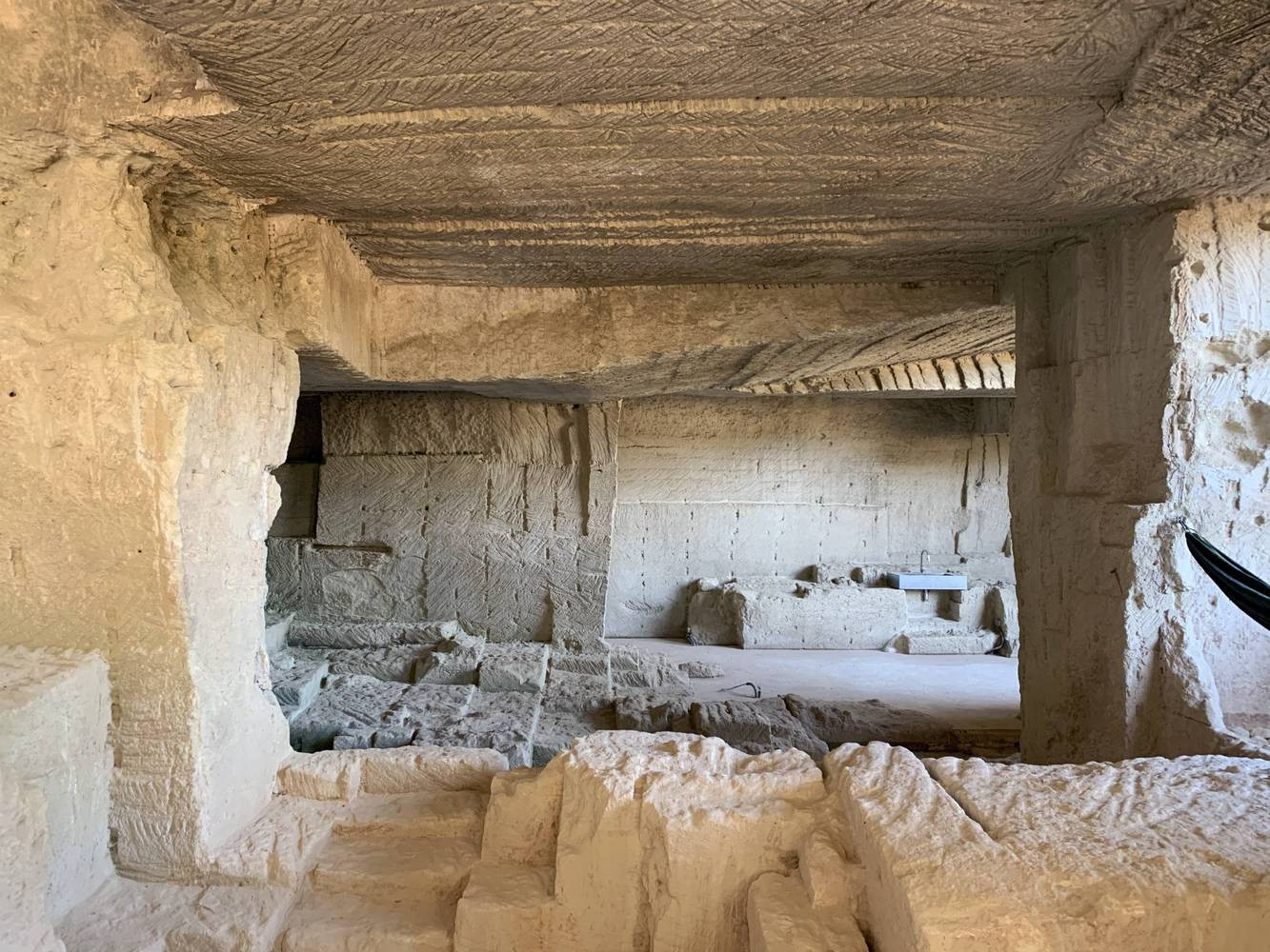 Proměna kamenných dolů na Menorce od Ensamble Studio