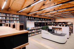 Budova knihovny s restaurací ve Šlapanicích od Milana Podroužka a spoluautorů