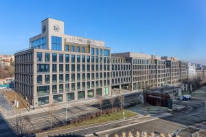V pražských Jinonicích roste nová rezidenční čtvrť. Nabídne na 500 bytů, kancelářské prostory a občanskou vybavenost. (na obrázku kancelářské budovy Legatica a Metalica)