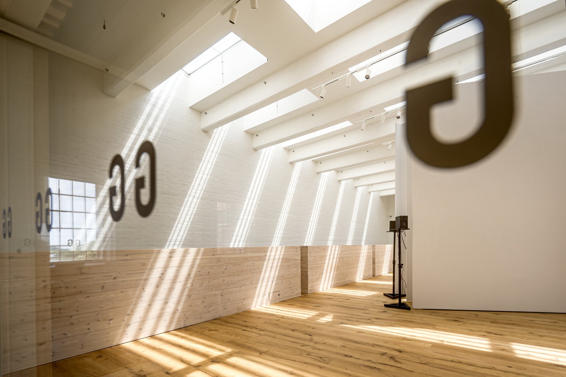 Gočárova galerie vznikla konverzí hlavní budovy Automatických mlýnů v Pardubicích podle návrhu ateliéru TRANSAT architekti