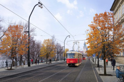 Na Smetanově nábřeží mají auta jezdit ve stejném pruhu jako tramvaje.