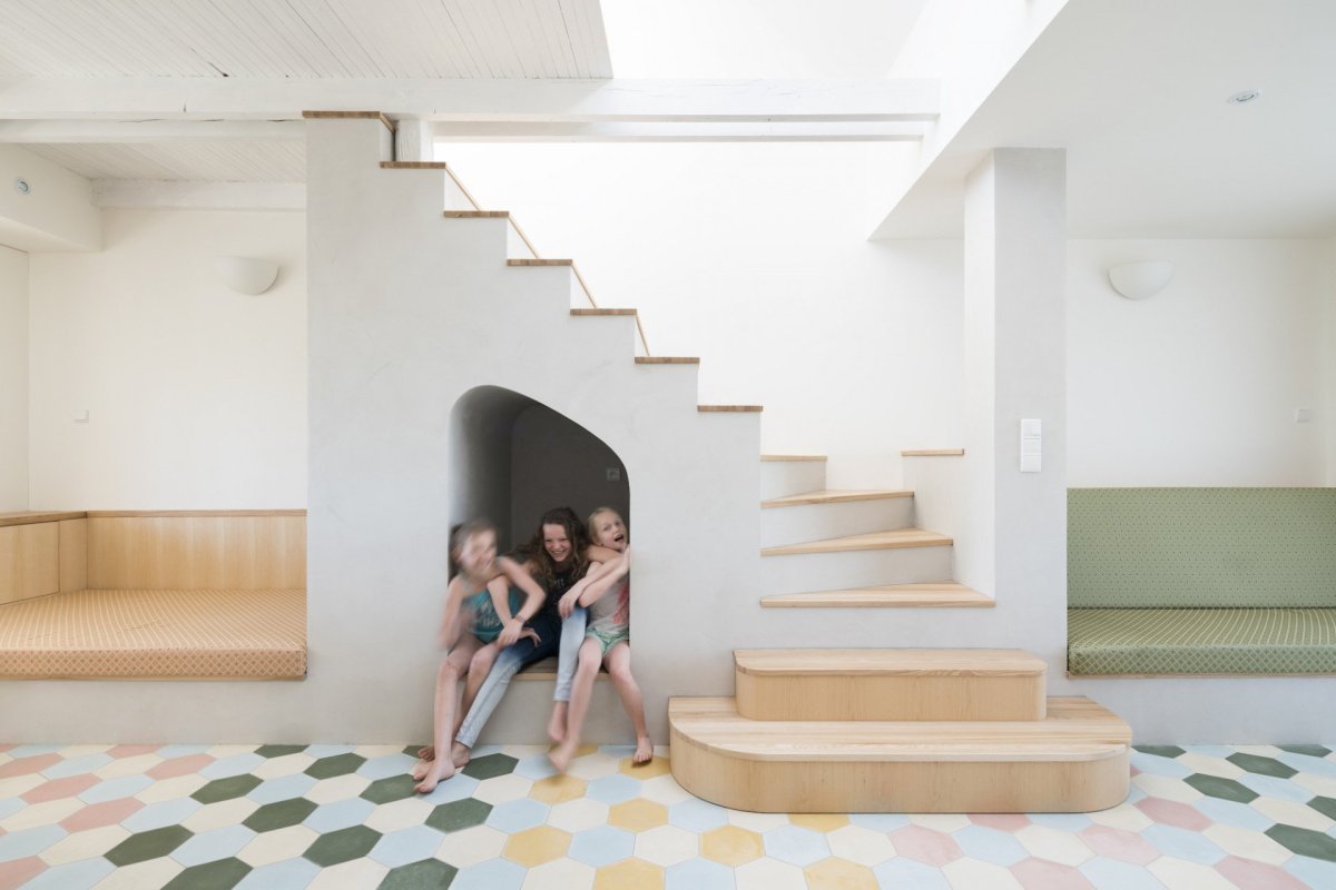 Rekonstrukce městské vily formou Baugruppe, No Architects