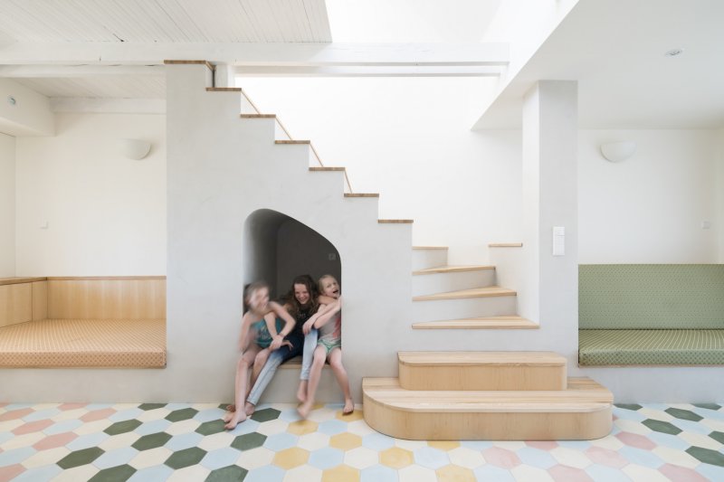 Rekonstrukce městské vily formou Baugruppe, No Architects