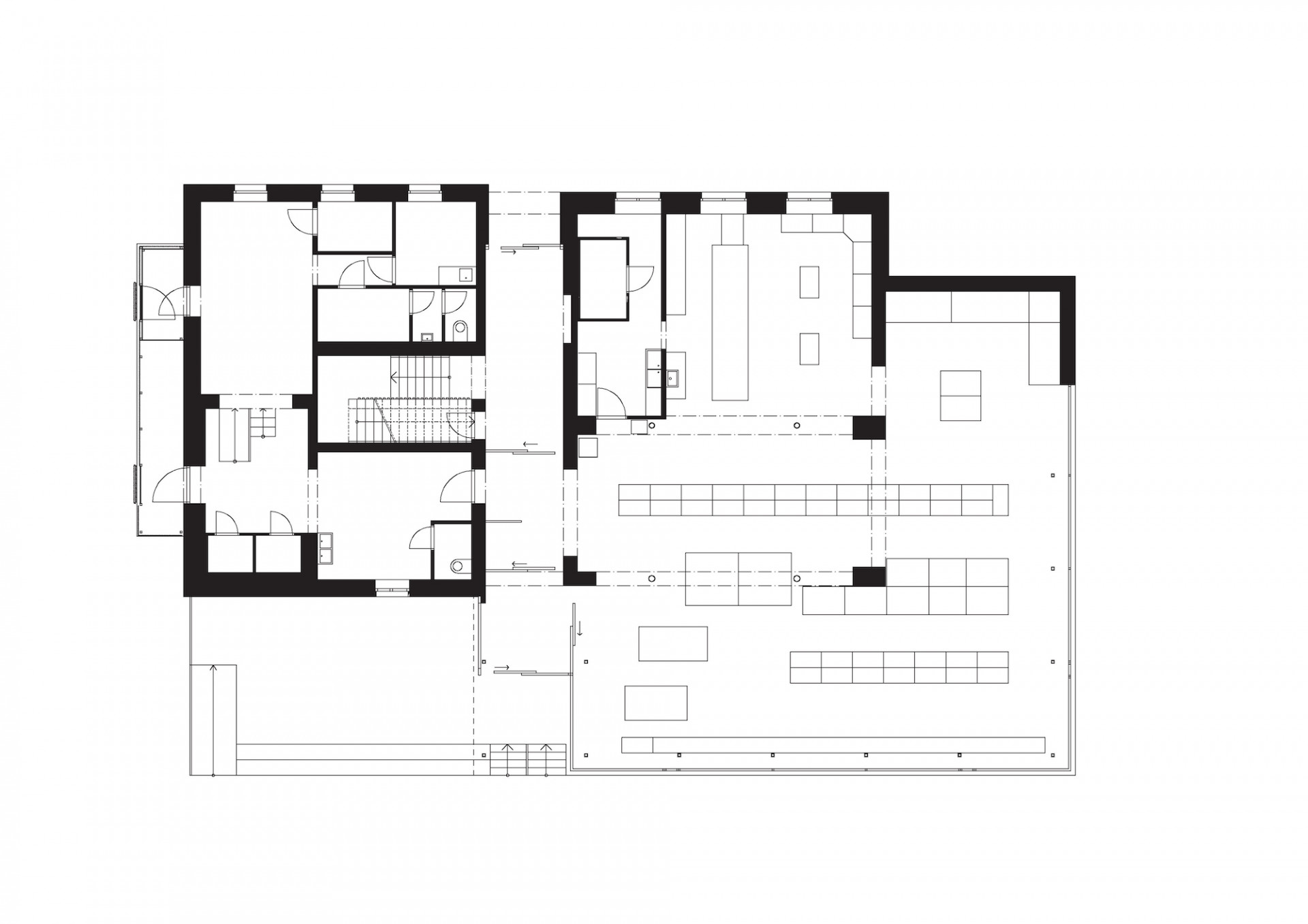 Polyfunkční dům Hruška v Trojanovicích, Kamil Mrva Architects, půdorys přízemí