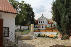 Centrum Mistra Jana Husa v Husinci od ateliéru Masák & Partner