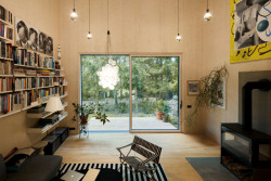 Pohled do obývacího pokoje. (Dům v Davli, 0,5 Studio)