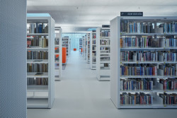 Dostavba Jihočeské vědecké knihovny v Českých Budějovicích od Kuba & Pilař architekti