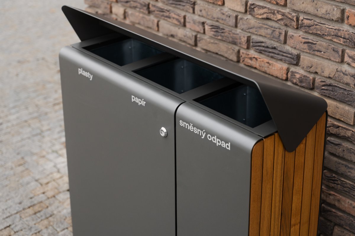 Produktová řada Daku propojuje čistý design, odolnost a variabilitu provedení. (Koš Daku od Urbania)