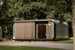 Společnost KOMA Modular představuje elegantní modul Fashion Line Relax, který je budoucností rekreačního bydlení