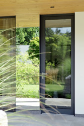 Rodinný dvojdům v Klánovicích od Jakuba Chocholy