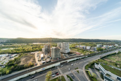 Developerská společnost PSN proměnila bývalou továrnu Microna na luxusní bytový dům Vanguard Prague