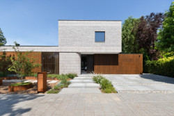 Cihly Joseph Bricks mají nezaměnitelný charakter ruční výroby a jedinečné odstíny. (na obrázku rodinný dům v Rotterdamu)