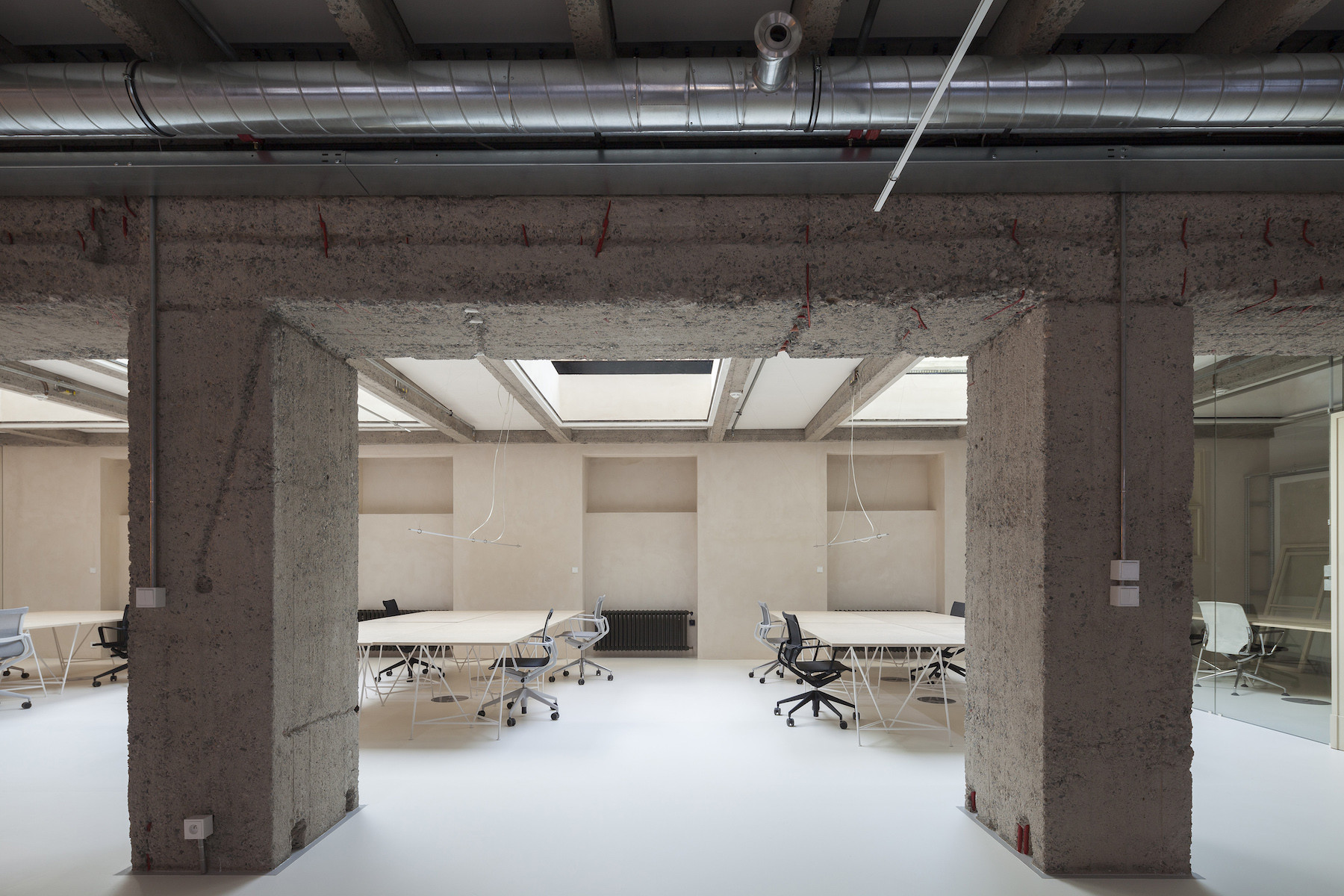 Interiéry Paláce Špork podle návrhu Stanislava Fialy.