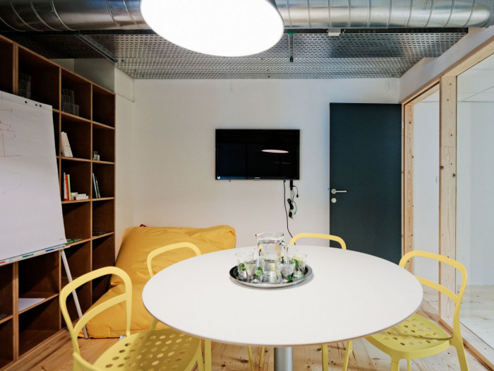 JRKVC, NEU / Office – foto