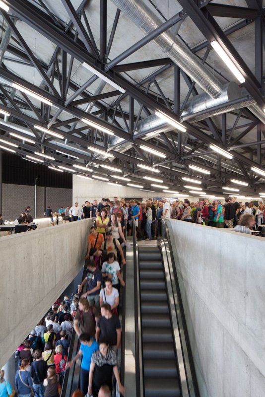 AP ATELIER, Multifunkční aula Gong – foto