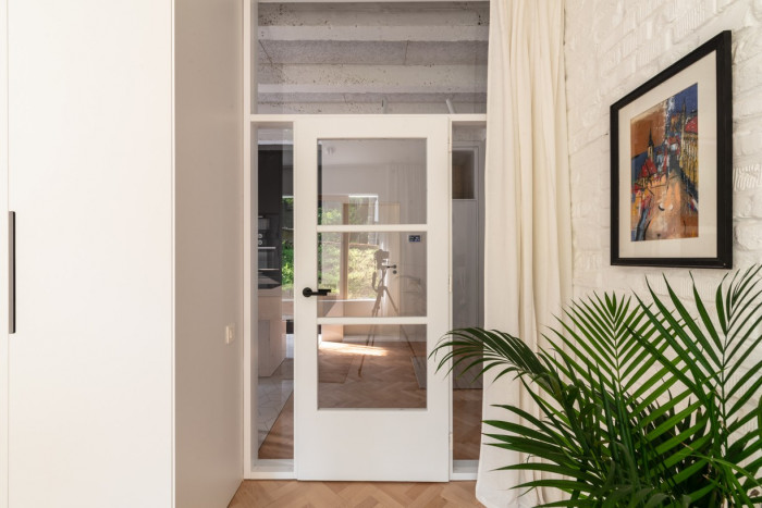 Rekonstrukce přízemního bytu, What architects