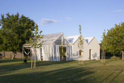 Letní dům, Totalstudio/ Tomáš Tokarčík, Aleš Šedivec