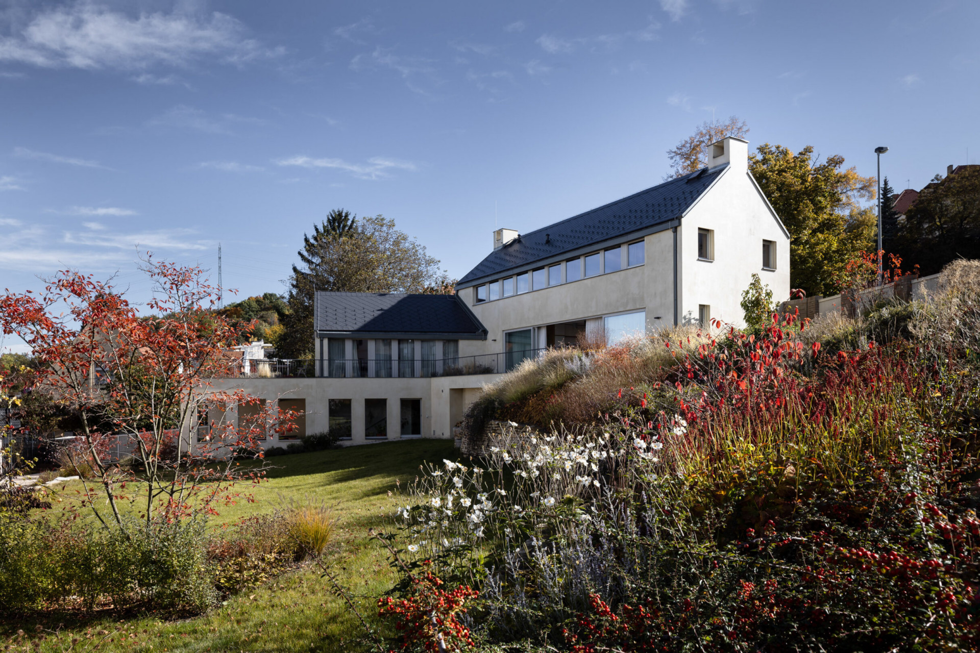 Rodinný dům v Praze - Liboci od ateliéru Pavel Hnilička Architects+Planners