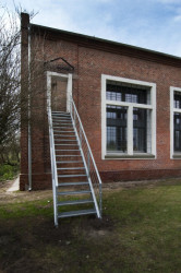 studio NEW WORK, Vestavba bytu do historické průmyslové haly – foto