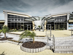 Vstupní objekt koupaliště Podhájská, Ateliér na bašte