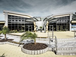 Vstupní objekt koupaliště Podhájská, Ateliér na bašte