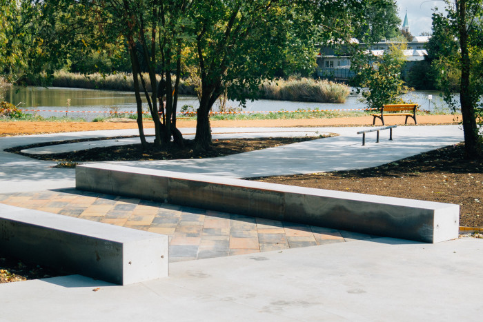 Volnočasový areál v Praze v Čakovicích, U / U Studio.