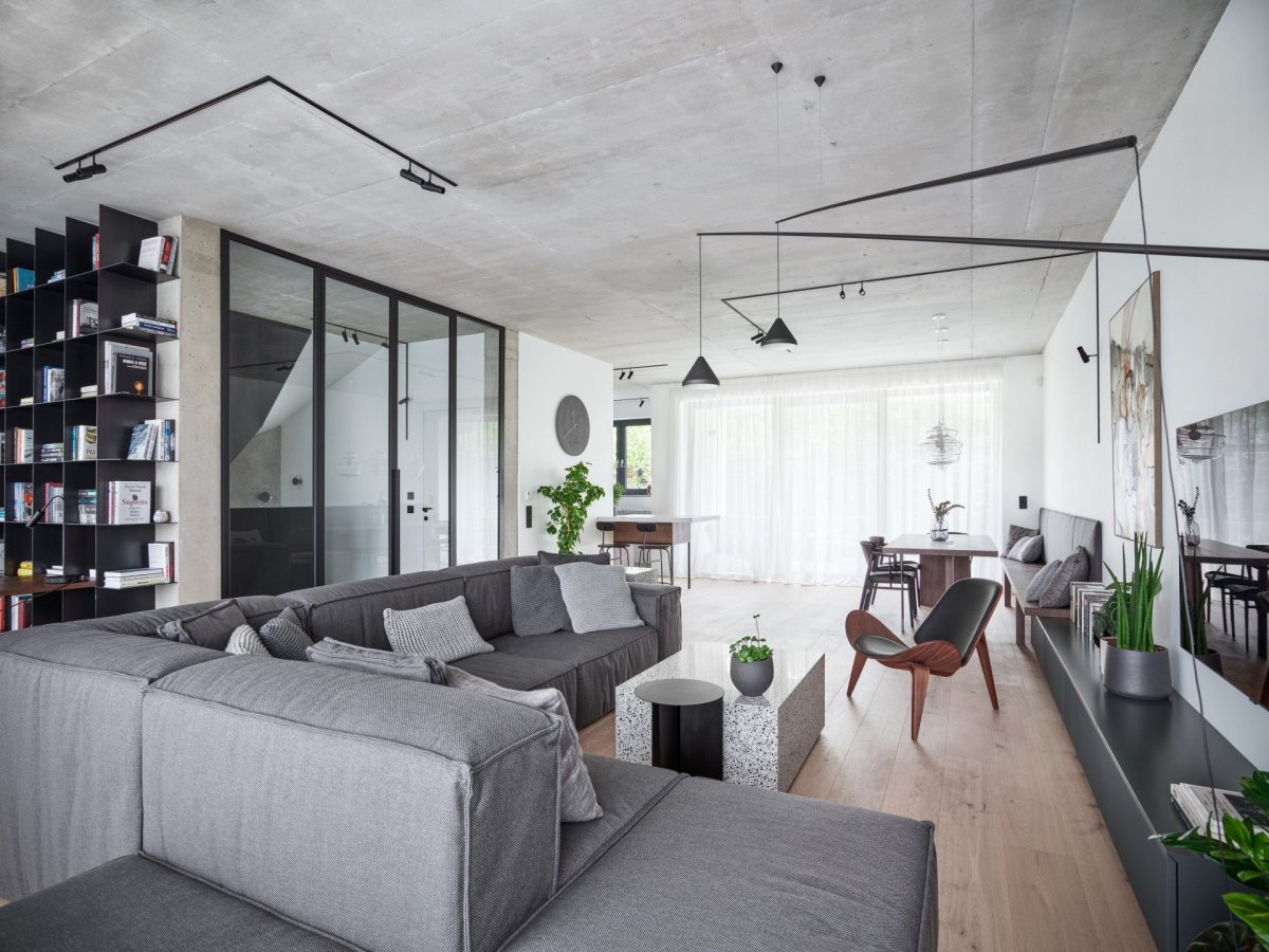 Interiér domu v pražských Malešicích od architektů z SMLXL