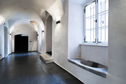 Zámek Mitrowicz, Labor 13, Atelier Flera - foto interiéru