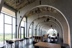 MB-104 PASSIVE od Aluprof na budově Vinařství Lahofer v České republice