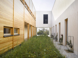 Archeologická základna Mikulčice, Pelčák a partner architekti, s.r.o.