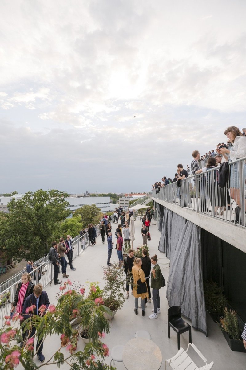 Terrassenahus Berlin/ Lobe Block, Brandlhuber + Emde a Burlon + Muck Petzet Architects